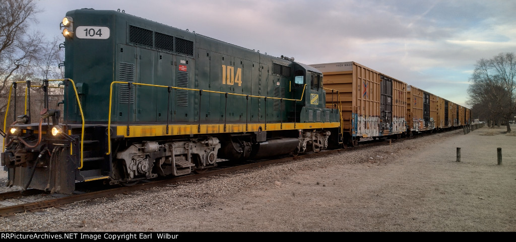 Ohio South Central Railroad (OSCR) 104